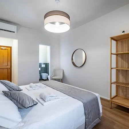 Apartment Yd Morgagni Charme *