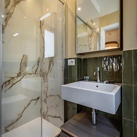 Apartment Yd Morgagni Charme