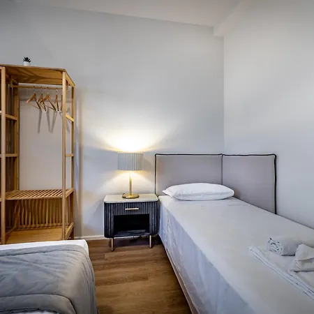Yd Morgagni Charme * Florence