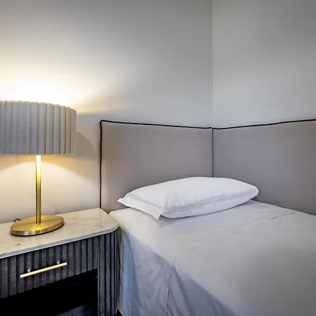 Yd Morgagni Charme Florence